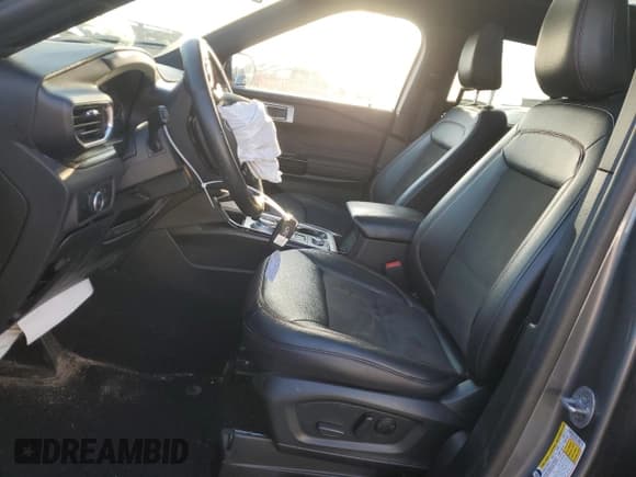 ✅ 2024 Ford Explorer ST-Line • VIN: 1FMSK8KH3RGA89440 • Lot: 51281945. Listed on Copart with 25,584 mi. Free auction sales archive from the USA and detailed vehicle history report at DreamBid. Image 7.