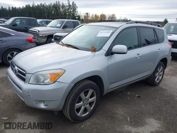 ✅ 2008 Toyota RAV4 Limited • VIN: JTMBD34V685163092 • Lot: 43771985. Listed on IAAI with 165,359 mi. Free auction sales archive from the USA and detailed vehicle history report at DreamBid. Image 2.