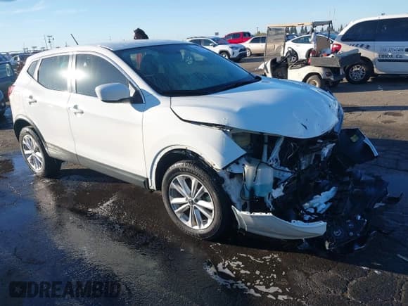 ✅ 2019 Nissan Rogue SV • VIN: JN1BJ1CPXKW224819 • Lot: 43577939. Listed on IAAI with 36,553 mi. Free auction sales archive from the USA and detailed vehicle history report at DreamBid. Image 1.