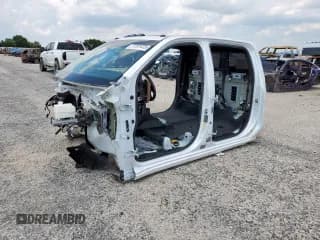 ✅ 2021 Chevrolet Silverado 2500HD High Country • VIN: 1GC4YREY1MF192870 • Лот: 71101415. Опубликован ранее на Copart с пробегом Не указан. Бесплатный доступ к архиву аукционных продаж из США и подробный отчёт об истории автомобиля на DreamBid. Изображение 1.