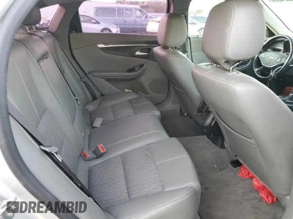 ✅ 2017 Chevrolet Impala LT • VIN: 1G1105S36HU115689 • Лот: 74004094. Опубликован ранее на Copart с пробегом 135 141 миль. Бесплатный доступ к архиву аукционных продаж из США и подробный отчёт об истории автомобиля на DreamBid. Изображение 10.