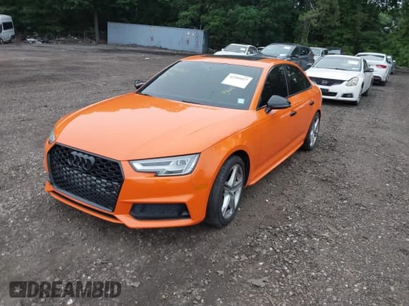 ✅ 2018 Audi S4 Premium Plus • VIN: WAUB4AF49JA001864 • Lot: 42501027. Wystawiony na IAAI z przebiegiem 61 477 mil. Bezpłatny archiwum sprzedaży aukcyjnych z USA i szczegółowy raport historii pojazdu na DreamBid. Zdjęcie 2.