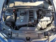 ✅ 2013 BMW 3 Series 328i • VIN: WBADW3C56DJ527188 • Lot: 87383545. Wystawiony na Copart z przebiegiem 136 679 mil. Bezpłatny archiwum sprzedaży aukcyjnych z USA i szczegółowy raport historii pojazdu na DreamBid. Zdjęcie 11.