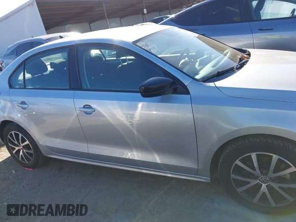 ✅ 2016 Volkswagen Jetta SE • VIN: 3VWD67AJ8GM224850 • Lot: 43375679. Listed on IAAI with 96,645 mi. Free auction sales archive from the USA and detailed vehicle history report at DreamBid. Image 13.