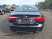 ✅ 2017 Jaguar XF 35t Prestige • VIN: SAJBK4BV9HCY34783 • Lot: 43323858. Wystawiony na IAAI z przebiegiem 65 961 mil. Bezpłatny archiwum sprzedaży aukcyjnych z USA i szczegółowy raport historii pojazdu na DreamBid. Zdjęcie 16.