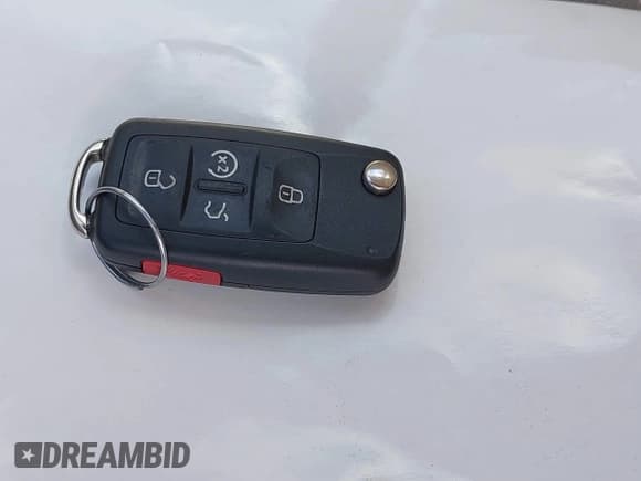 ✅ 2014 Volkswagen Passat SEL Premium • VIN: 1VWCN7A30EC080080 • Lot: 43014795. Listed on IAAI with 116,341 mi. Free auction sales archive from the USA and detailed vehicle history report at DreamBid. Image 11.