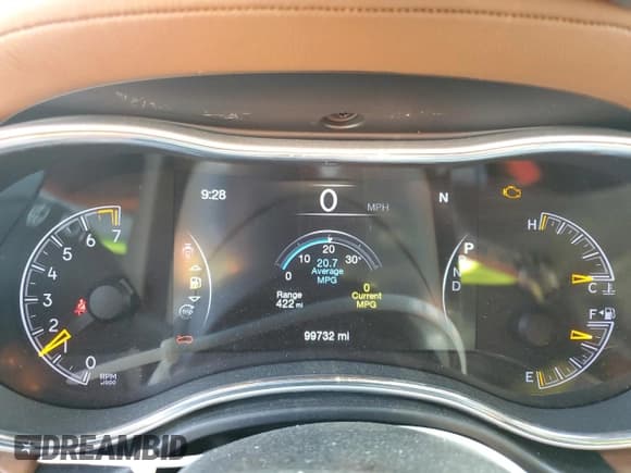 ✅ 2018 Jeep Grand Cherokee Summit • VIN: 1C4RJFJG7JC410684 • Lot: 70188035. Listed on Copart with 99,732 mi. Free auction sales archive from the USA and detailed vehicle history report at DreamBid. Image 9.