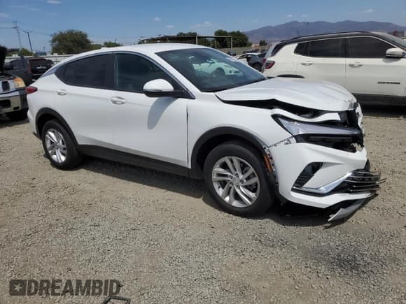 ✅ 2025 Buick Envista Preferred • VIN: KL47LAEP3SB232868 • Lot: 69886275. Wystawiony na Copart z przebiegiem 2 582 mil. Bezpłatny archiwum sprzedaży aukcyjnych z USA i szczegółowy raport historii pojazdu na DreamBid. Zdjęcie 4.