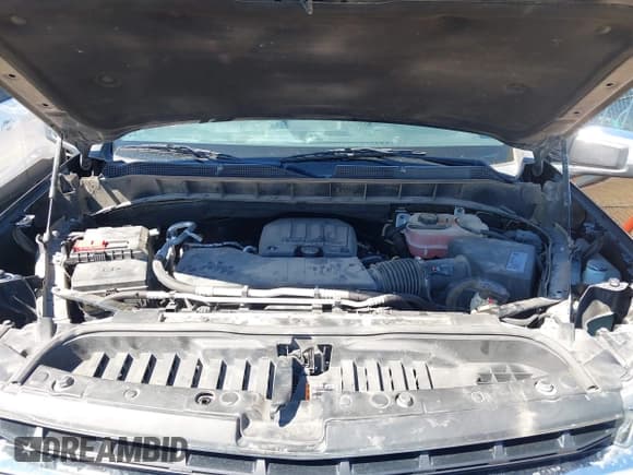 ✅ 2019 Chevrolet Silverado 1500 LT • VIN: 3GCPWCEK3KG297367 • Lot: 43350915. Wystawiony na IAAI z przebiegiem 120 932 mil. Bezpłatny archiwum sprzedaży aukcyjnych z USA i szczegółowy raport historii pojazdu na DreamBid. Zdjęcie 10.