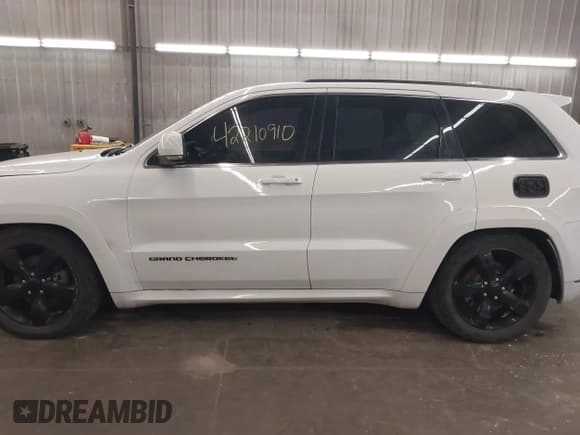 ✅ 2015 Jeep Grand Cherokee Overland • VIN: 1C4RJFCG7FC110924 • Лот: 42210910. Опубликован ранее на IAAI с пробегом 113 279 миль. Бесплатный доступ к архиву аукционных продаж из США и подробный отчёт об истории автомобиля на DreamBid. Изображение 14.