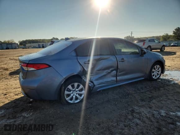 ✅ 2021 Toyota Corolla LE • VIN: JTDEPMAE6MJ139603 • Lot: 90445455. Listed on Copart with 55,847 mi. Free auction sales archive from the USA and detailed vehicle history report at DreamBid. Image 3.