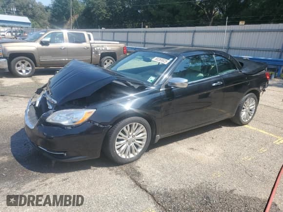 ✅ 2014 Chrysler 200 Limited • VIN: 1C3BCBFG9EN134746 • Lot: 90729245. Listed on Copart with 110,427 mi. Free auction sales archive from the USA and detailed vehicle history report at DreamBid. Image 1.