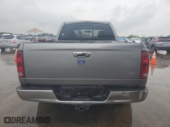 ✅ 2005 Dodge 1500 SLT • VIN: 1D7HA18N35S171848 • Лот: 69075594. Опубликован ранее на Copart с пробегом Не указан. Бесплатный доступ к архиву аукционных продаж из США и подробный отчёт об истории автомобиля на DreamBid. Изображение 6.