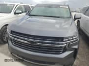 ✅ 2022 Chevrolet Suburban LT • VIN: 1GNSCCKDXNR113725 • Lot: 75954304. Wystawiony na Copart z przebiegiem 43 567 mil. Bezpłatny archiwum sprzedaży aukcyjnych z USA i szczegółowy raport historii pojazdu na DreamBid. Zdjęcie 5.