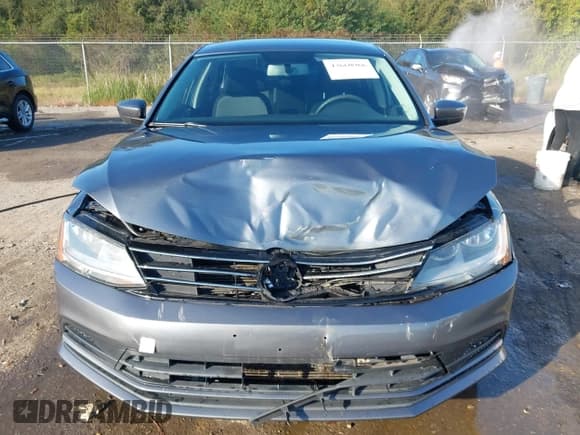 ✅ 2017 Volkswagen Jetta S • VIN: 3VW2B7AJ3HM392903 • Lot: 43660966. Wystawiony na IAAI z przebiegiem 95 096 mil. Bezpłatny archiwum sprzedaży aukcyjnych z USA i szczegółowy raport historii pojazdu na DreamBid. Zdjęcie 12.