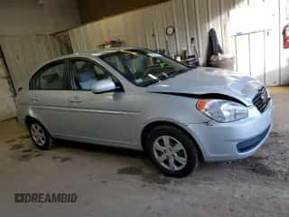 2011 Hyundai Accent GLS z VIN KMHCN4AC9BU572786, wystawiony jako Copart lot #76304184 z przebiegiem 62 845 mil mil oraz Szkoda całkowita • Salvage title. Historia ofert i sprzedaży dostępna na DreamBid. Obrazek 4.