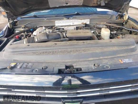 ✅ 2017 Chevrolet Silverado 2500HD LT • VIN: 1GC1KVEY9HF111035 • Lot: 41470279. Wystawiony na IAAI z przebiegiem 155 494 mil. Bezpłatny archiwum sprzedaży aukcyjnych z USA i szczegółowy raport historii pojazdu na DreamBid. Zdjęcie 10.