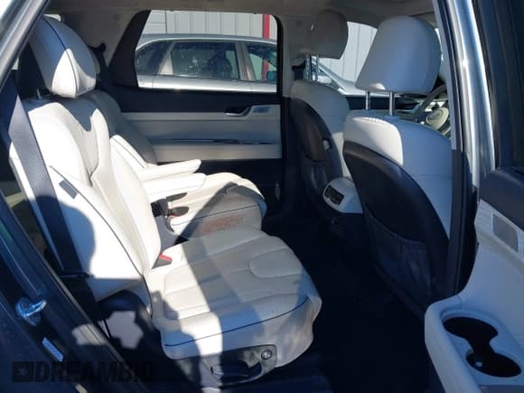 ✅ 2023 Hyundai Palisade Calligraphy • VIN: KM8R7DGE7PU510100 • Лот: 41334722. Опубликован ранее на IAAI с пробегом 56 579 миль. Бесплатный доступ к архиву аукционных продаж из США и подробный отчёт об истории автомобиля на DreamBid. Изображение 8.