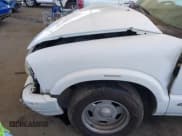 ✅ 2000 Chevrolet S-10 LS • VIN: 1GCCS14W5Y8198860 • Лот: 42696217. Опубликован ранее на IAAI с пробегом 150 213 миль. Бесплатный доступ к архиву аукционных продаж из США и подробный отчёт об истории автомобиля на DreamBid. Изображение 17.