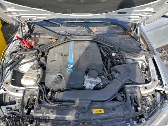 ✅ 2014 BMW 3 Series ActiveHybrid 3 • VIN: WBA3F9C53EKP46524 • Lot: 95027635. Listed on Copart with 47,322 mi. Free auction sales archive from the USA and detailed vehicle history report at DreamBid. Image 11.