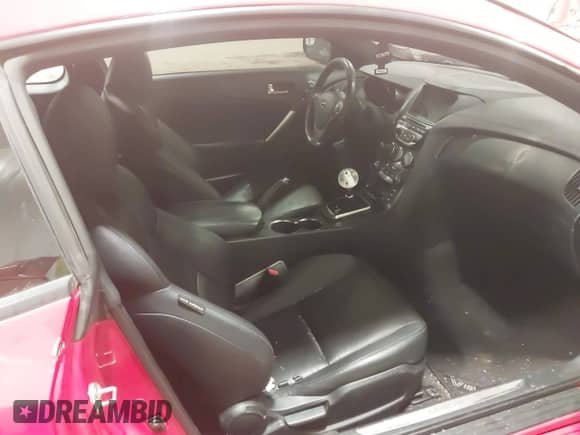 2013 Hyundai Genesis Coupe R-Spec с VIN KMHHU6KJ4DU101925, выставлен на аукционе IAAI как лот 41190063 с пробегом 86 077 миль миль и . История ставок и продаж доступна на DreamBid. Изображение 5.