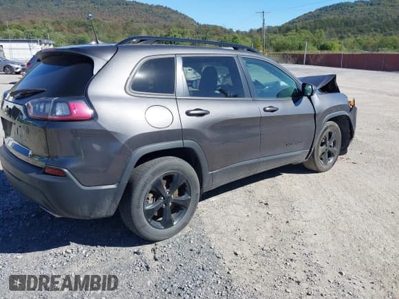 ✅ 2019 Jeep Cherokee Latitude Plus • VIN: 1C4PJMLX0KD413415 • Лот: 43340631. Опубликован ранее на IAAI с пробегом 62 804 миль. Бесплатный доступ к архиву аукционных продаж из США и подробный отчёт об истории автомобиля на DreamBid. Изображение 4.