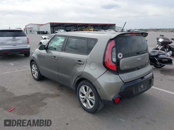 ✅ 2016 Kia Soul + • VIN: KNDJP3A50G7387825 • Лот: 43335400. Опубликован ранее на IAAI с пробегом 109 881 миль. Бесплатный доступ к архиву аукционных продаж из США и подробный отчёт об истории автомобиля на DreamBid. Изображение 3.