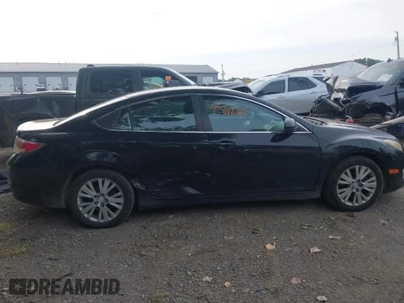 ✅ 2010 Mazda 6 i Touring • VIN: 1YVHZ8CH3A5M19421 • Lot: 42894294. Listed on IAAI with 194,681 mi. Free auction sales archive from the USA and detailed vehicle history report at DreamBid. Image 6.
