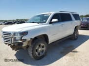 ✅ 2020 Chevrolet Suburban LT • VIN: 1GNSKHKC5LR220492 • Lot: 70640974. Wystawiony na Copart z przebiegiem 99 594 mil. Bezpłatny archiwum sprzedaży aukcyjnych z USA i szczegółowy raport historii pojazdu na DreamBid. Zdjęcie 1.