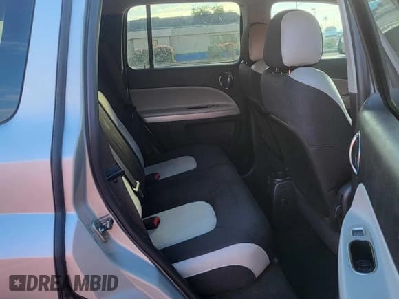 ✅ 2009 Chevrolet HHR SS • VIN: 3GNCA63X99S569710 • Лот: 92988435. Опубликован ранее на Copart с пробегом 100 501 миль. Бесплатный доступ к архиву аукционных продаж из США и подробный отчёт об истории автомобиля на DreamBid. Изображение 6.