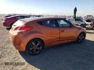 ✅ 2016 Hyundai Veloster • VIN: KMHTC6AD4GU296535 • Lot: 82916784. Wystawiony na Copart z przebiegiem 90 024 mil. Bezpłatny archiwum sprzedaży aukcyjnych z USA i szczegółowy raport historii pojazdu na DreamBid. Zdjęcie 3.