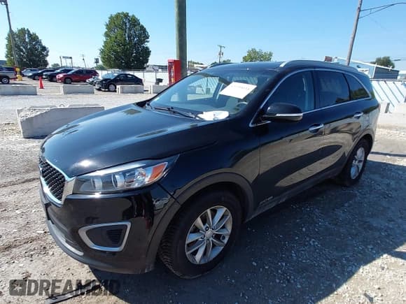 ✅ 2016 Kia Sorento LX • VIN: 5XYPGDA52GG180629 • Лот: 43190034. Опубликован ранее на IAAI с пробегом 99 818 миль. Бесплатный доступ к архиву аукционных продаж из США и подробный отчёт об истории автомобиля на DreamBid. Изображение 17.