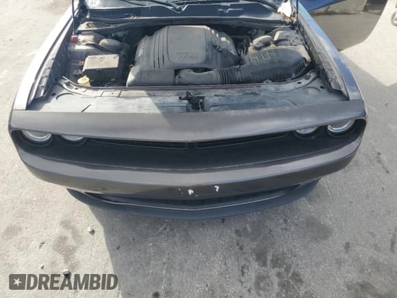 ✅ 2016 Dodge Challenger R/T Plus Shaker • VIN: 2C3CDZBT4GH119628 • Лот: 91683525. Опубликован ранее на Copart с пробегом 125 403 миль. Бесплатный доступ к архиву аукционных продаж из США и подробный отчёт об истории автомобиля на DreamBid. Изображение 11.