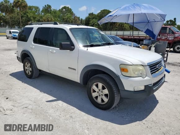 ✅ 2007 Ford Explorer XLT • VIN: 1FMEU63E57UA98588 • Lot: 60861605. Listed on Copart with 174,118 mi. Free auction sales archive from the USA and detailed vehicle history report at DreamBid. Image 4.