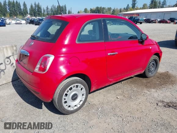 ✅ 2014 FIAT 500 Pop • VIN: 3C3CFFAR6ET174391 • Lot: 43295020. Wystawiony na IAAI z przebiegiem 34 029 mil. Bezpłatny archiwum sprzedaży aukcyjnych z USA i szczegółowy raport historii pojazdu na DreamBid. Zdjęcie 4.