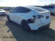 ✅ 2022 Tesla Model Y Performance • VIN: 7SAYGDEF5NF484634 • Lot: 41963038. Wystawiony na IAAI z przebiegiem 31 360 mil. Bezpłatny archiwum sprzedaży aukcyjnych z USA i szczegółowy raport historii pojazdu na DreamBid. Zdjęcie 3.