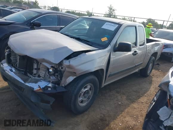 2008 Chevrolet Colorado 1LT z VIN 1GCCS19E088167922, wystawiony jako IAAI lot #42595949 z przebiegiem 114 789 mil mil oraz . Historia ofert i sprzedaży dostępna na DreamBid. Obrazek 17.