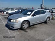 ✅ 2012 Dodge Avenger SE • VIN: 1C3CDZAB2CN235291 • Lot: 41643780. Wystawiony na IAAI z przebiegiem 136 417 mil. Bezpłatny archiwum sprzedaży aukcyjnych z USA i szczegółowy raport historii pojazdu na DreamBid. Zdjęcie 2.