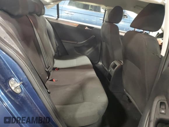 ✅ 2015 Volkswagen Jetta SE • VIN: 3VWD17AJ5FM290110 • Лот: 87468015. Опубликован ранее на Copart с пробегом 64 209 миль. Бесплатный доступ к архиву аукционных продаж из США и подробный отчёт об истории автомобиля на DreamBid. Изображение 10.