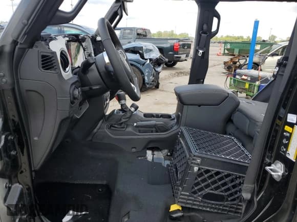 ✅ 2024 Jeep Wrangler Sahara • VIN: 1C4PJXEG7RW355395 • Lot: 68502755. Listed on Copart with Not provided. Free auction sales archive from the USA and detailed vehicle history report at DreamBid. Image 7.