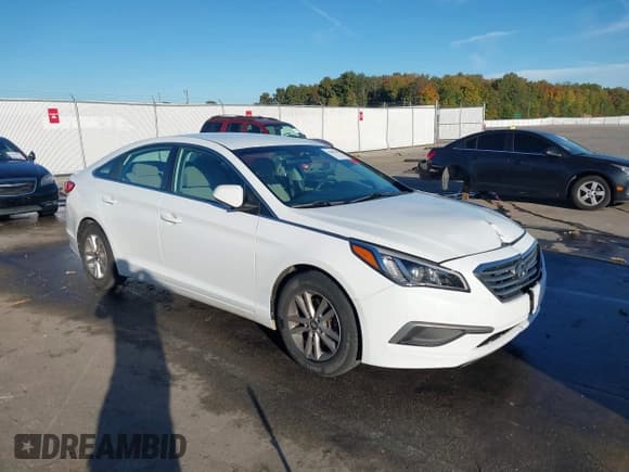 ✅ 2016 Hyundai Sonata 2.4L • VIN: 5NPE24AF2GH406109 • Лот: 43467303. Опубликован ранее на IAAI с пробегом 120 346 миль. Бесплатный доступ к архиву аукционных продаж из США и подробный отчёт об истории автомобиля на DreamBid. Изображение 1.