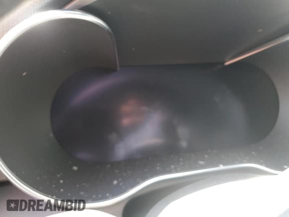 ✅ 2023 Mercedes-Benz C 300 • VIN: W1KWJ8DB1PG128546 • Lot: 69975884. Wystawiony na Copart z przebiegiem Nie podano. Bezpłatny archiwum sprzedaży aukcyjnych z USA i szczegółowy raport historii pojazdu na DreamBid. Zdjęcie 9.