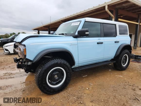 ✅ 2023 Ford Bronco Heritage Limited Edition • VIN: 1FMEE4GP3PLA71036 • Лот: 85208145. Опубликован ранее на Copart с пробегом 14 468 миль. Бесплатный доступ к архиву аукционных продаж из США и подробный отчёт об истории автомобиля на DreamBid. Изображение 1.