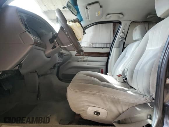 ✅ 2003 Mercury Grand Marquis GS Convenience • VIN: 2MEFM74W63X603318 • Lot: 87012245. Listed on Copart with 180,157 mi. Free auction sales archive from the USA and detailed vehicle history report at DreamBid. Image 7.