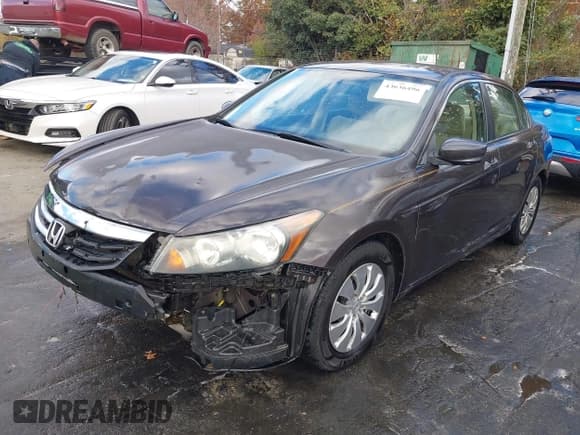 ✅ 2012 Honda Accord LX • VIN: 1HGCP2F32CA009398 • Лот: 43636496. Опубликован ранее на IAAI с пробегом 238 255 миль. Бесплатный доступ к архиву аукционных продаж из США и подробный отчёт об истории автомобиля на DreamBid. Изображение 19.