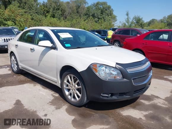 ✅ 2011 Chevrolet Malibu LTZ • VIN: 1G1ZE5EU2BF272401 • Lot: 43197369. Wystawiony na IAAI z przebiegiem 124 595 mil. Bezpłatny archiwum sprzedaży aukcyjnych z USA i szczegółowy raport historii pojazdu na DreamBid. Zdjęcie 1.