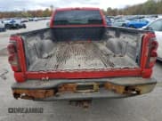 ✅ 2006 Chevrolet Silverado 2500HD LT1 • VIN: 1GCHK24U26E192989 • Лот: 89883025. Опубликован ранее на Copart с пробегом 177 096 миль. Бесплатный доступ к архиву аукционных продаж из США и подробный отчёт об истории автомобиля на DreamBid. Изображение 6.