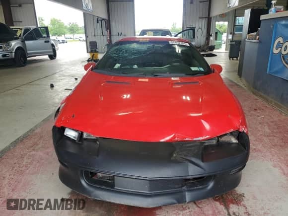 1997 Chevrolet Camaro z VIN 2G1FP22KXV2119933, wystawiony jako Copart lot #62452305 z przebiegiem Nie podano mil oraz Szkoda całkowita • Salvage title. Historia ofert i sprzedaży dostępna na DreamBid. Obrazek 5.