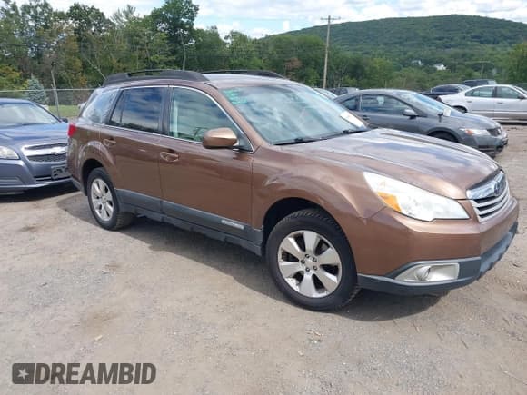 ✅ 2011 Subaru Outback Prem • VIN: 4S4BRDCC9B2386688 • Lot: 43088549. Wystawiony na IAAI z przebiegiem 147 967 mil. Bezpłatny archiwum sprzedaży aukcyjnych z USA i szczegółowy raport historii pojazdu na DreamBid. Zdjęcie 1.