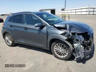 ✅ 2019 Hyundai Kona SEL • VIN: KM8K22AA7KU389507 • Lot: 61212563. Listed on Copart with 66,918 mi miles. Access the free auction sales archive from the USA and view a detailed vehicle history report at DreamBid. Image 4.